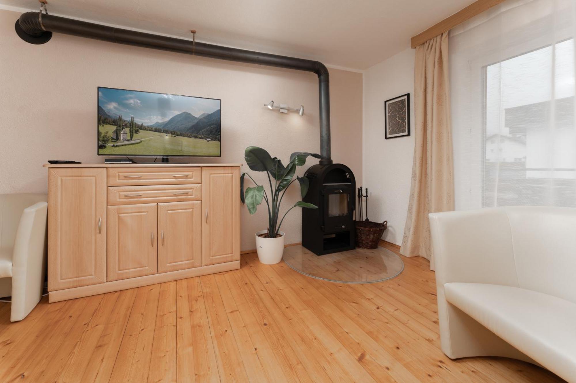 Appartamento Haus Attos Umhausen Esterno foto